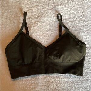 Lululemon sports bra B/C cup.  NWOT